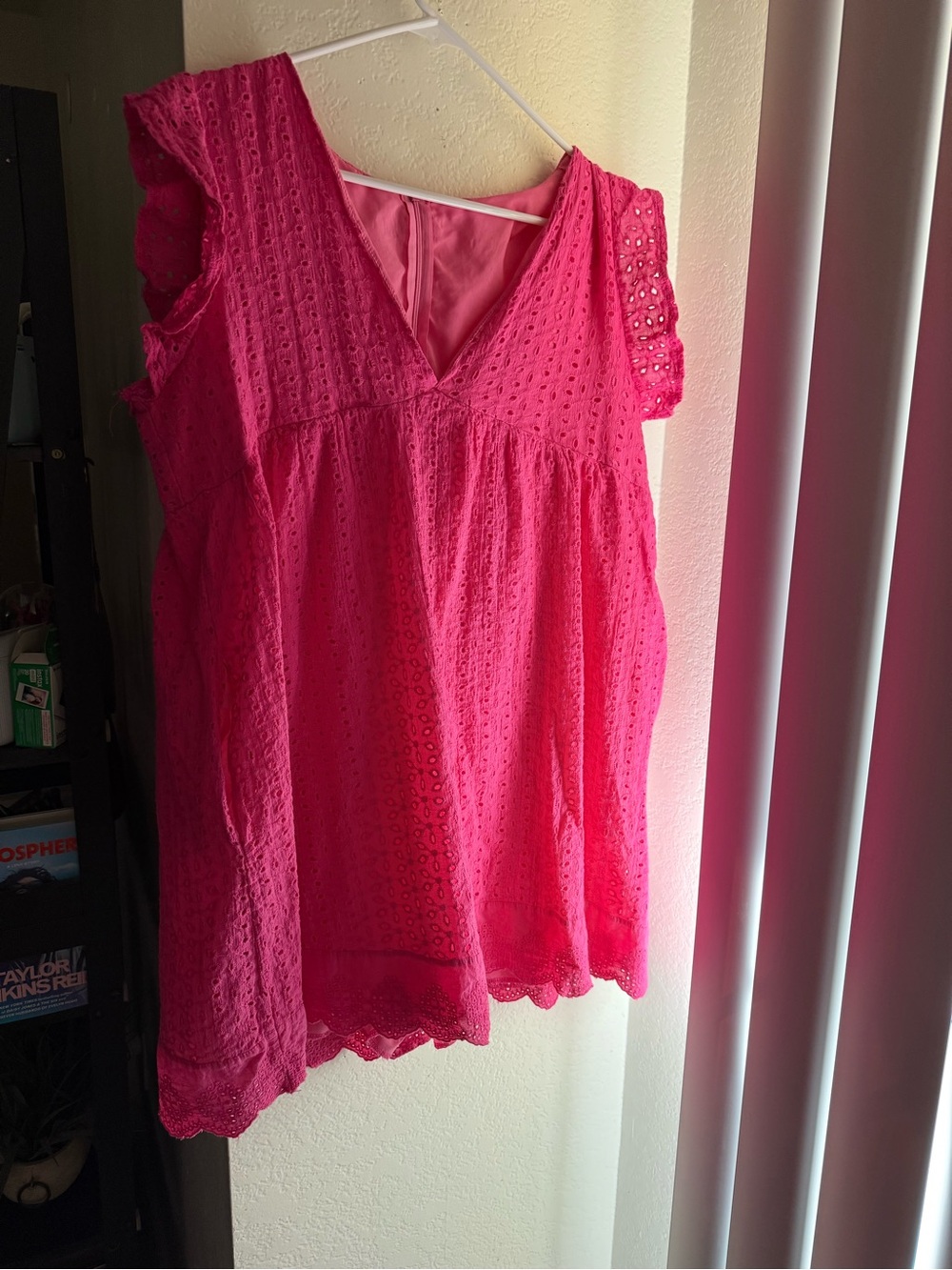 Women’s Mini Eyelet Dress 💗 - Picture 3 of 7